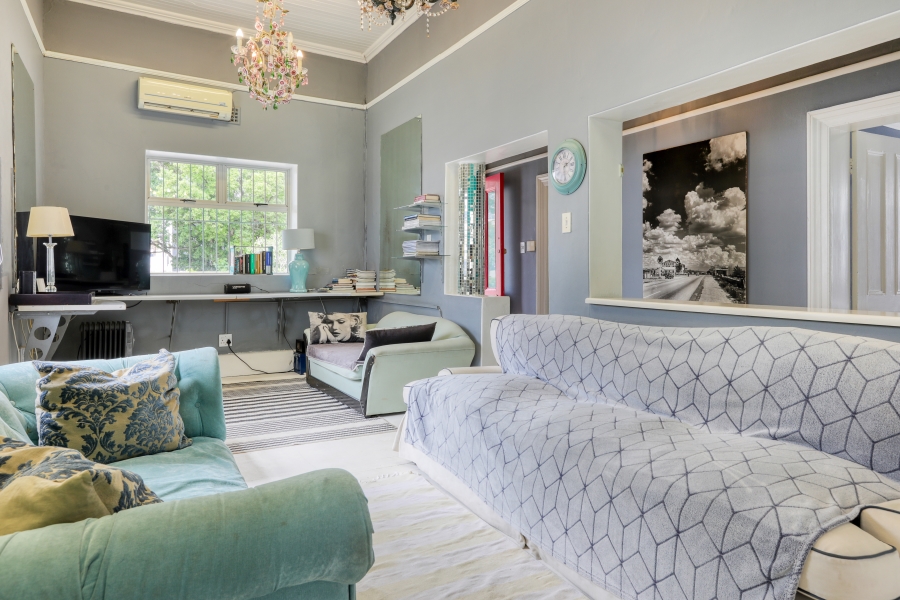 2 Bedroom Property for Sale in Gardens Western Cape